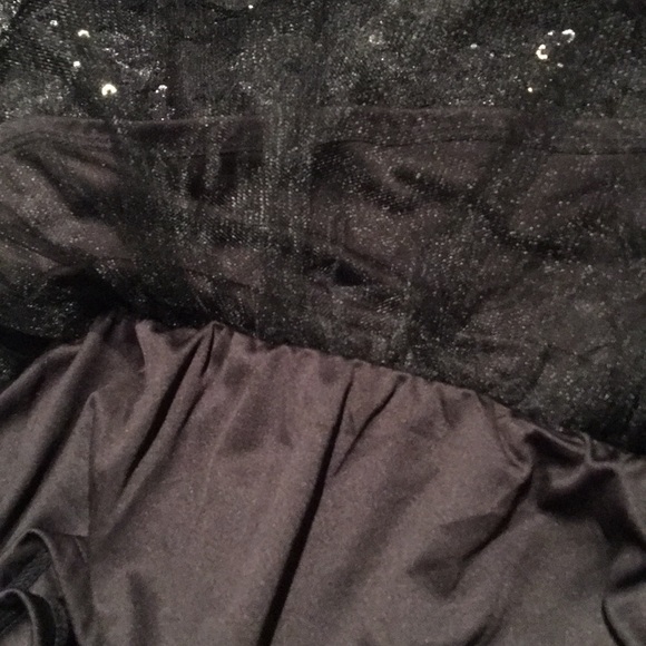 Shimmery Silver Strapless Dress - Picture 4 of 5